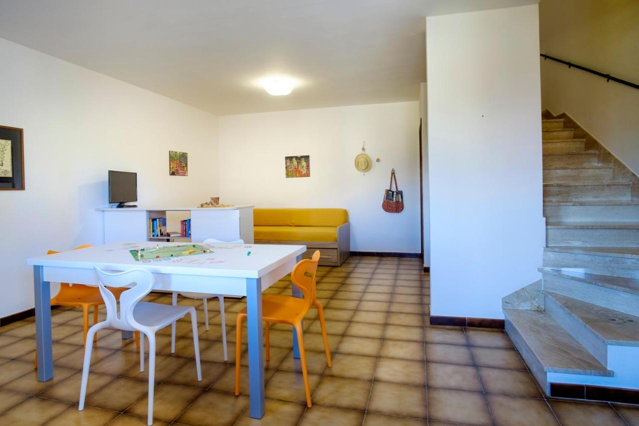 Residence Appartamenti Caffarena 阿尔巴塔克斯 外观 照片