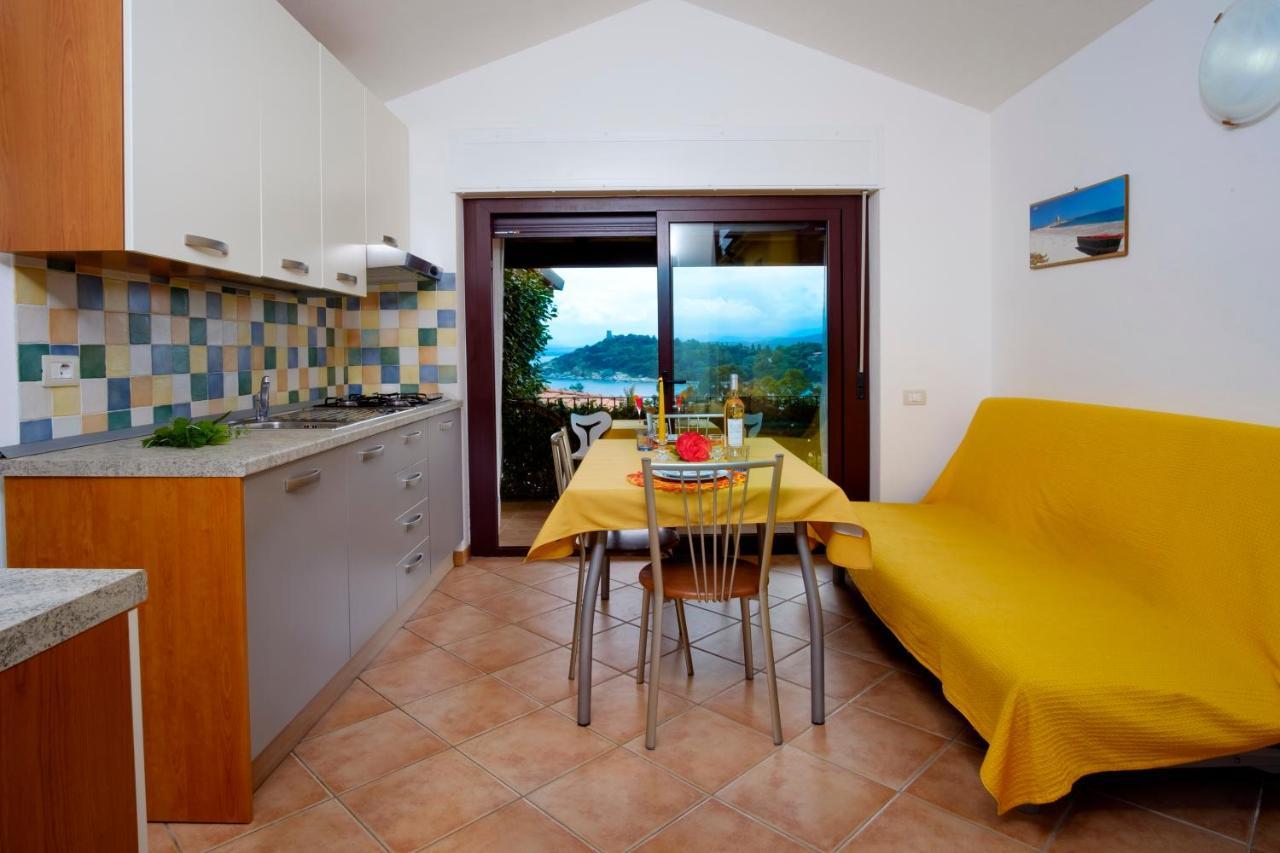 Residence Appartamenti Caffarena 阿尔巴塔克斯 外观 照片